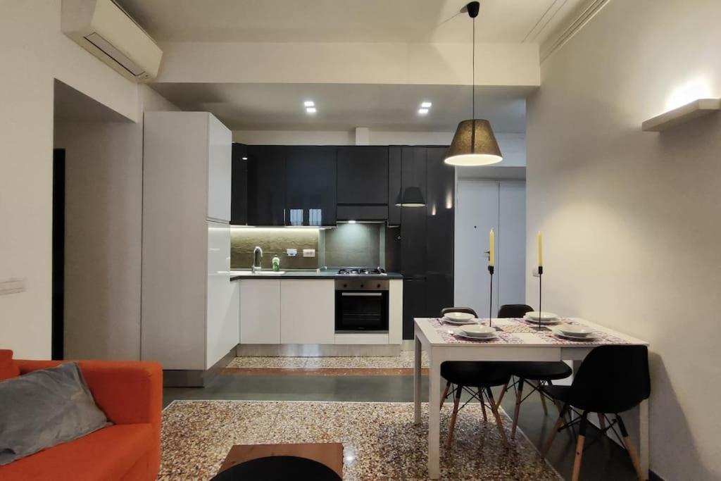 Cozy Apartment Near The Colosseum Rom Exterior foto