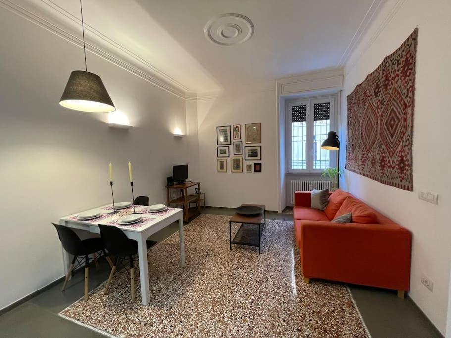 Cozy Apartment Near The Colosseum Rom Exterior foto